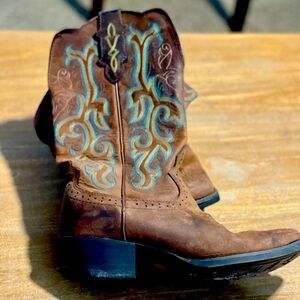 Justin women’s boot. Size 7B
